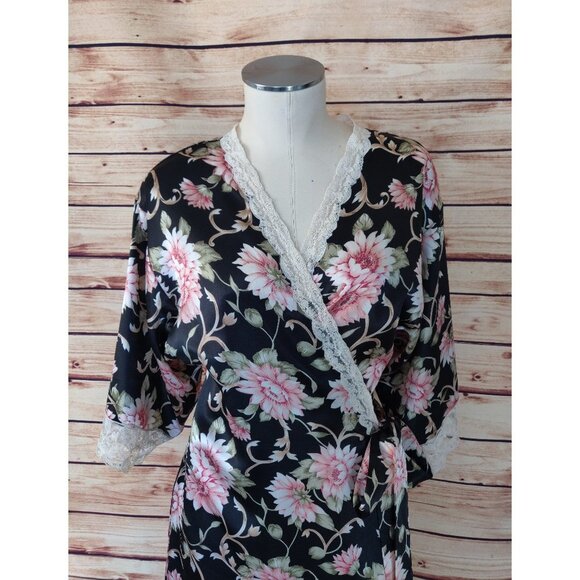 Vintage Sateen Black/Pink Floral Christian Dior Robe with Lace Trim - Picture 3 of 10